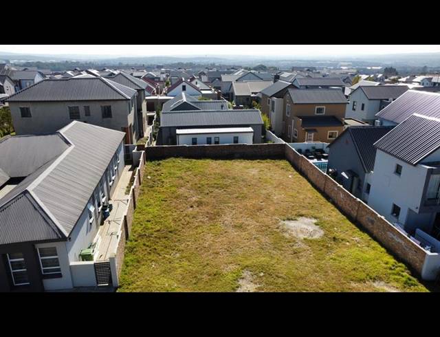 LAND FOR SALE IN GOLDEN FIELDS ESTATE